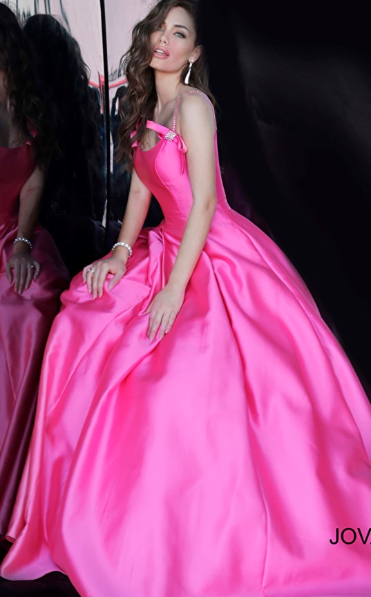 00199  Pleated Skirt Prom Ballgown